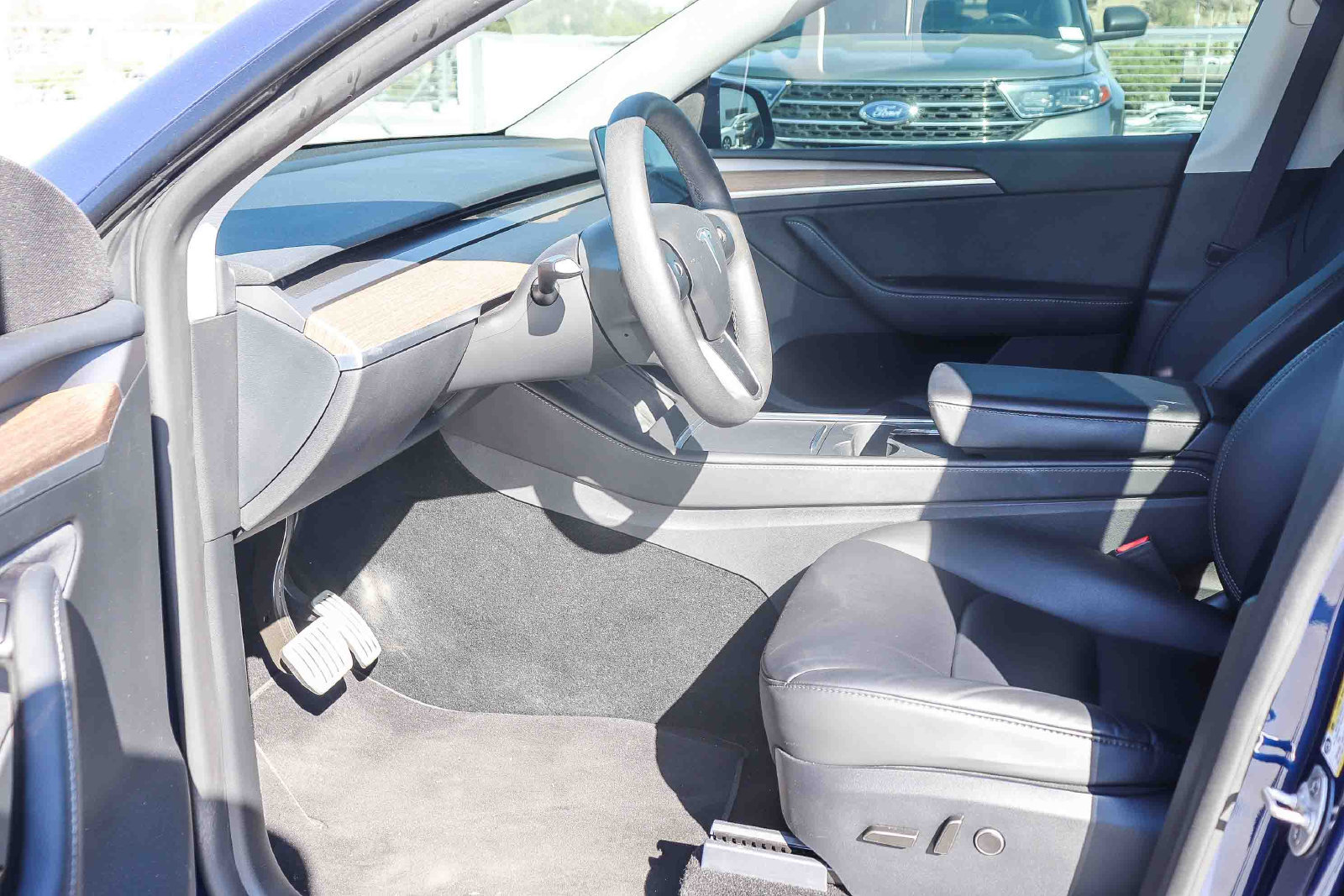 Used 2024 Tesla Model Y Performance AWD/4WD image 14