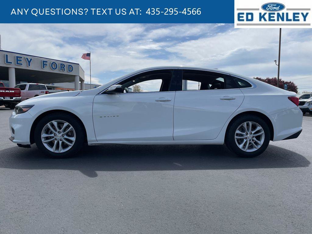 Used 2017 Chevrolet Malibu LT FWD image 2