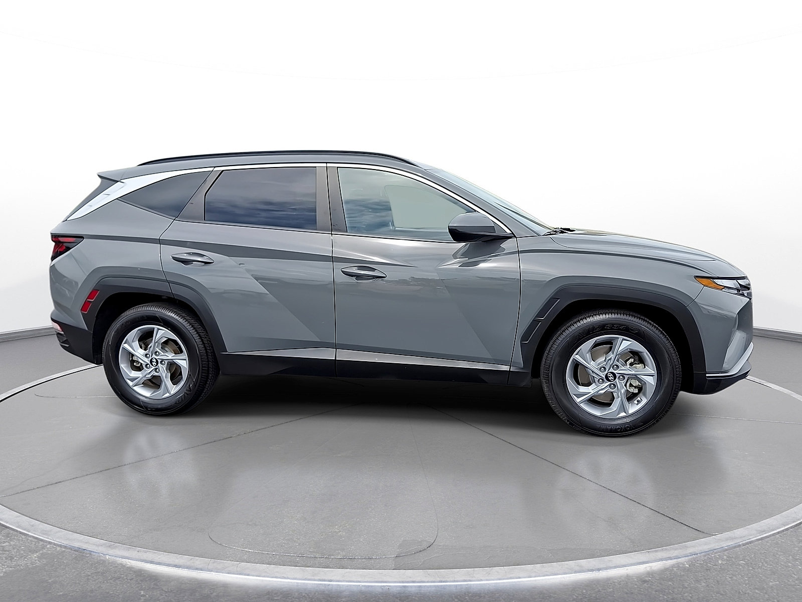 Used 2024 Hyundai Tucson SEL FWD image 9