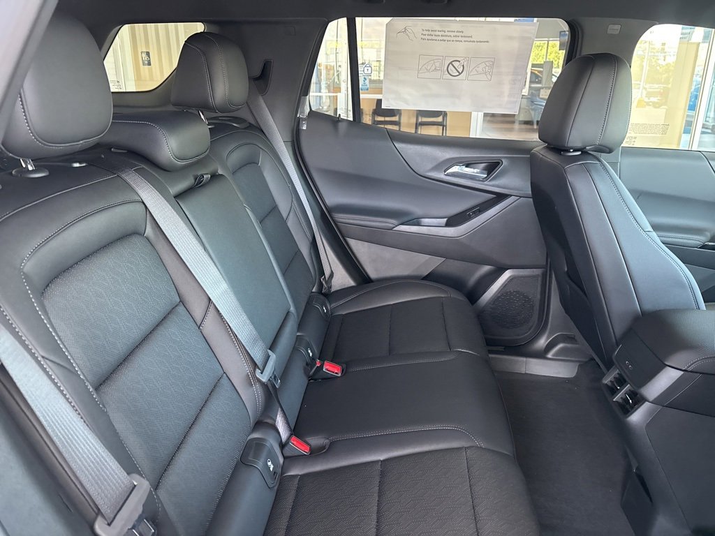 New 2026 Chevrolet Equinox LT w/ Convenience Package II image 27