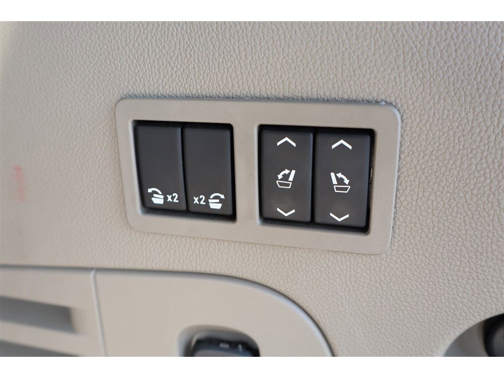 Used 2019 Chevrolet Tahoe Premier AWD/4WD image 6