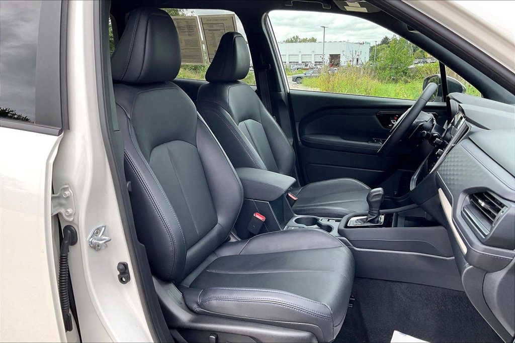 Used 2025 Subaru Forester Limited AWD/4WD image 7