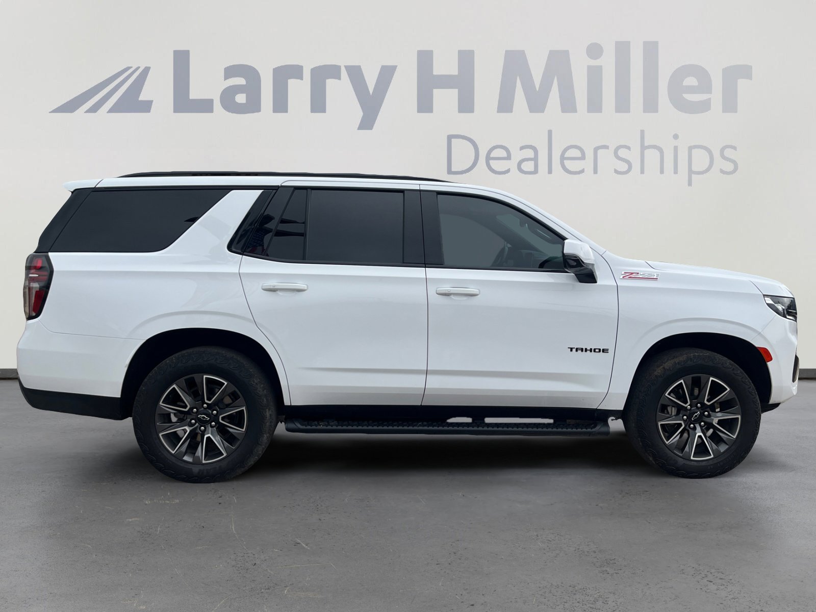 Used 2023 Chevrolet Tahoe Z71 w/ Luxury Package image 6