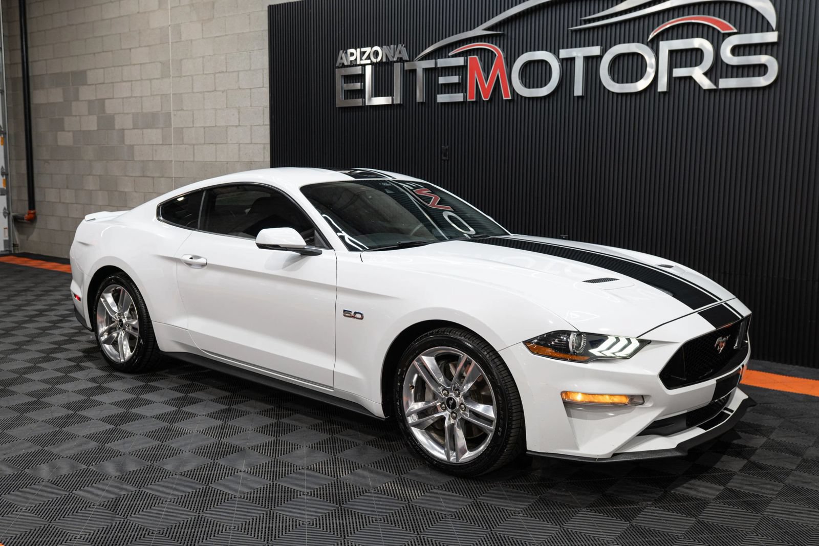 Used 2020 Ford Mustang GT Premium w/ Equipment Group 401A RWD image 8