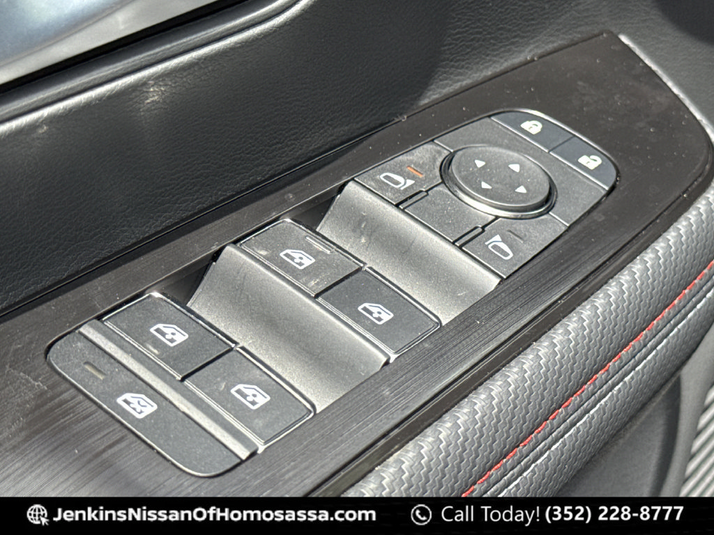 New 2026 Nissan Kicks SR w/ Cold Weather Package FWD image 30