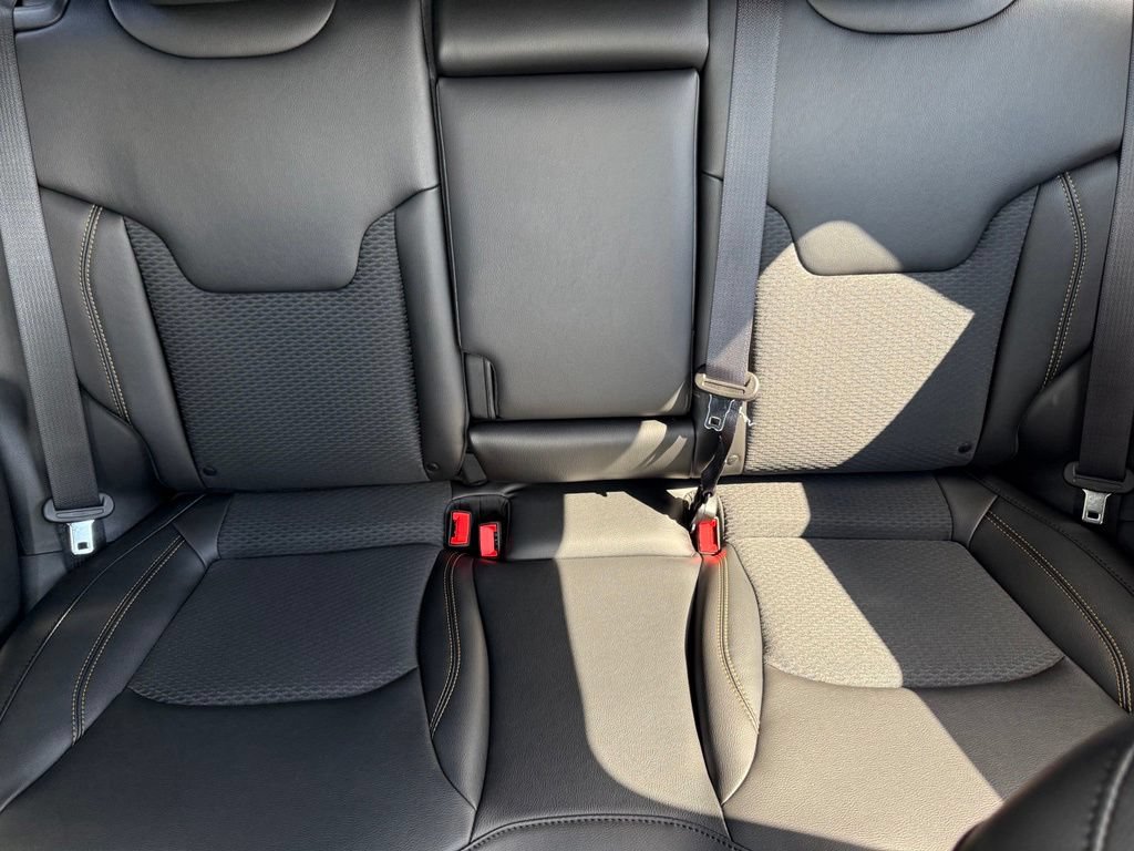 New 2026 Jeep Compass Latitude AWD/4WD image 28