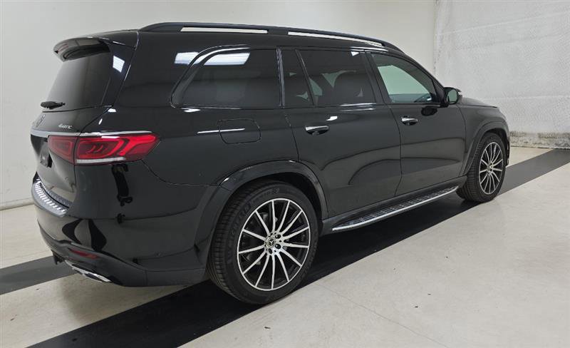 Used 2023 Mercedes-Benz GLS 450 4MATIC w/ AMG Line Exterior image 4
