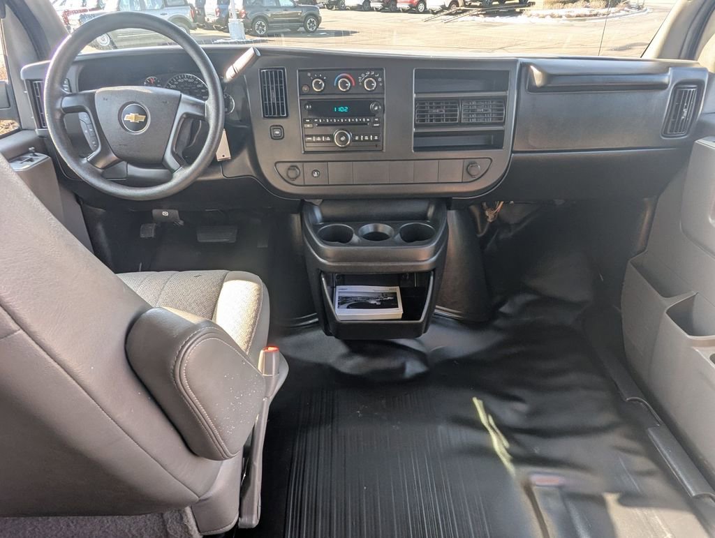 Used 2014 Chevrolet Express 3500 LS image 22