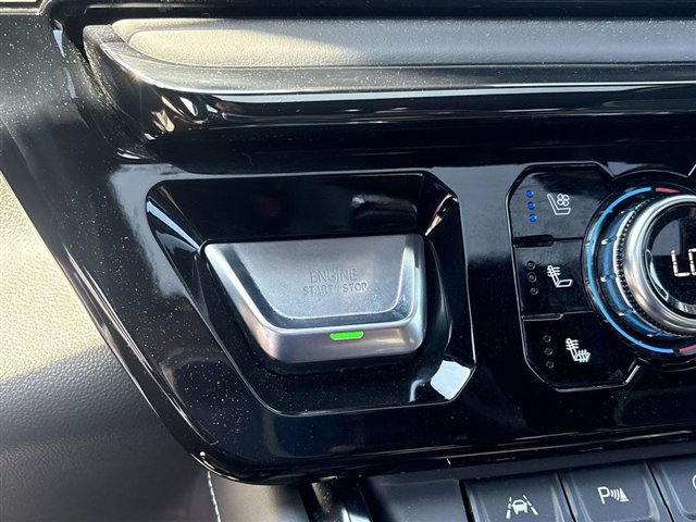 Used 2024 GMC Sierra 1500 AT4X AWD/4WD image 17