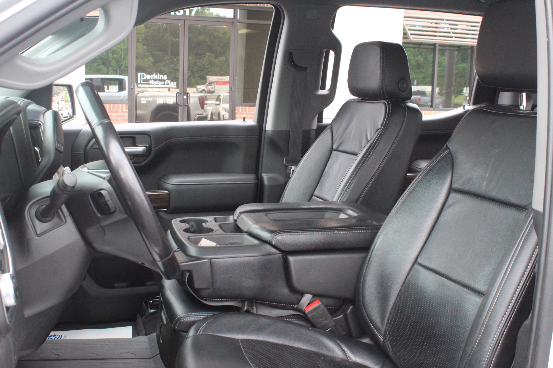 Used 2022 GMC Sierra 1500 Elevation w/ LPO, Elevation Black Package AWD/4WD image 13