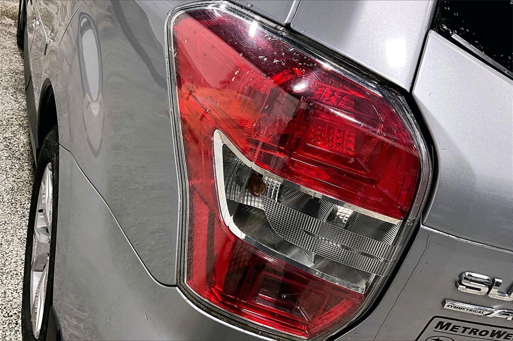 Used 2014 Subaru Forester 2.5i Premium w/ All-Weather Package image 22