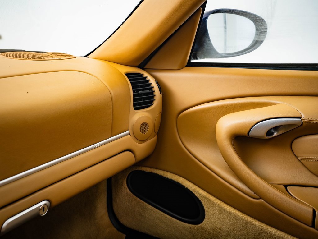 Used 2003 Porsche 911 Carrera image 29