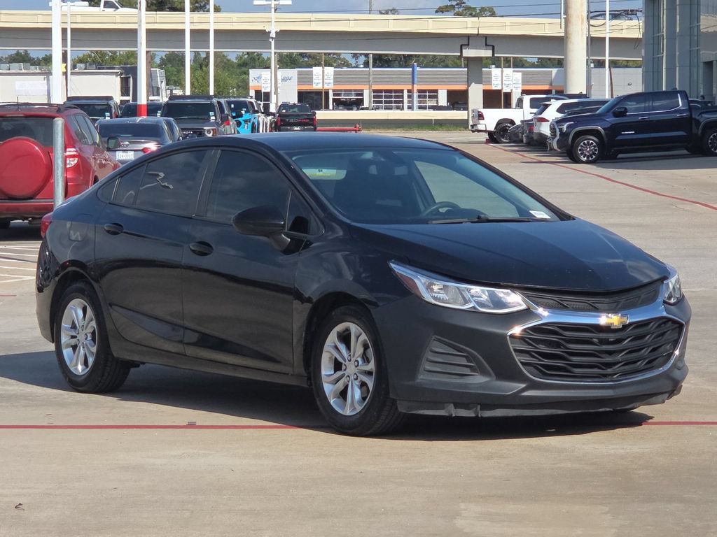 Used 2019 Chevrolet Cruze LS w/ LS Convenience Package FWD image 8