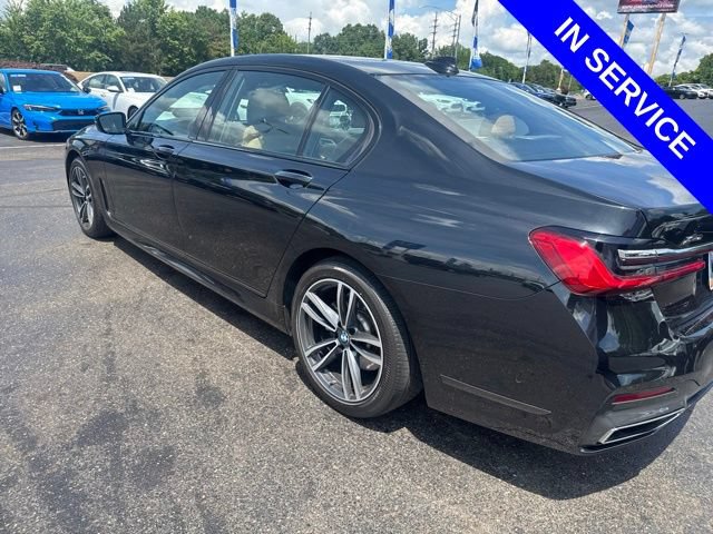 Used 2021 BMW 740i xDrive w/ M Sport Package AWD/4WD image 14