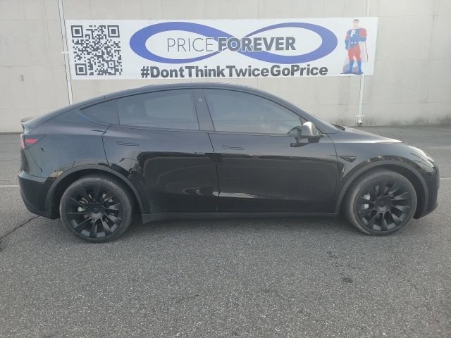 Used 2023 Tesla Model Y Long Range image 8