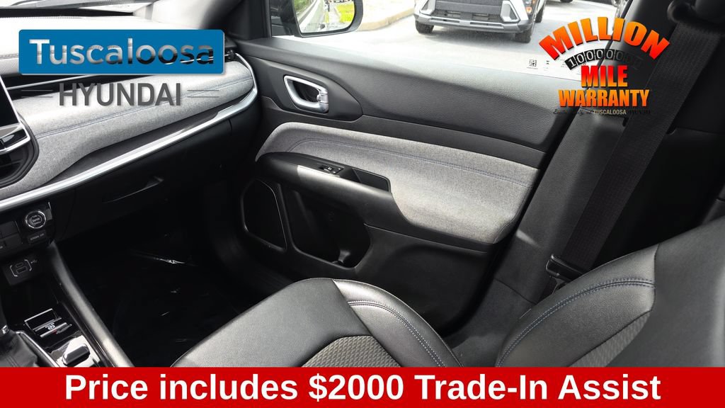 Used 2024 Jeep Compass Latitude AWD/4WD image 29