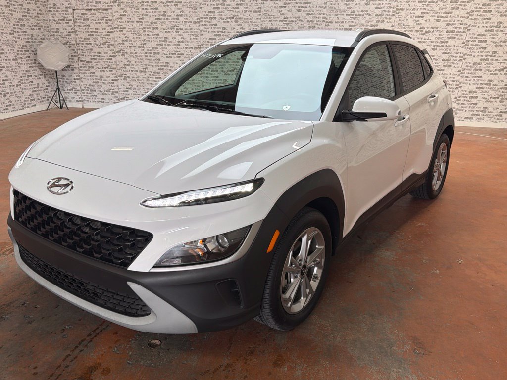 Certified 2023 Hyundai Kona SEL FWD image 3