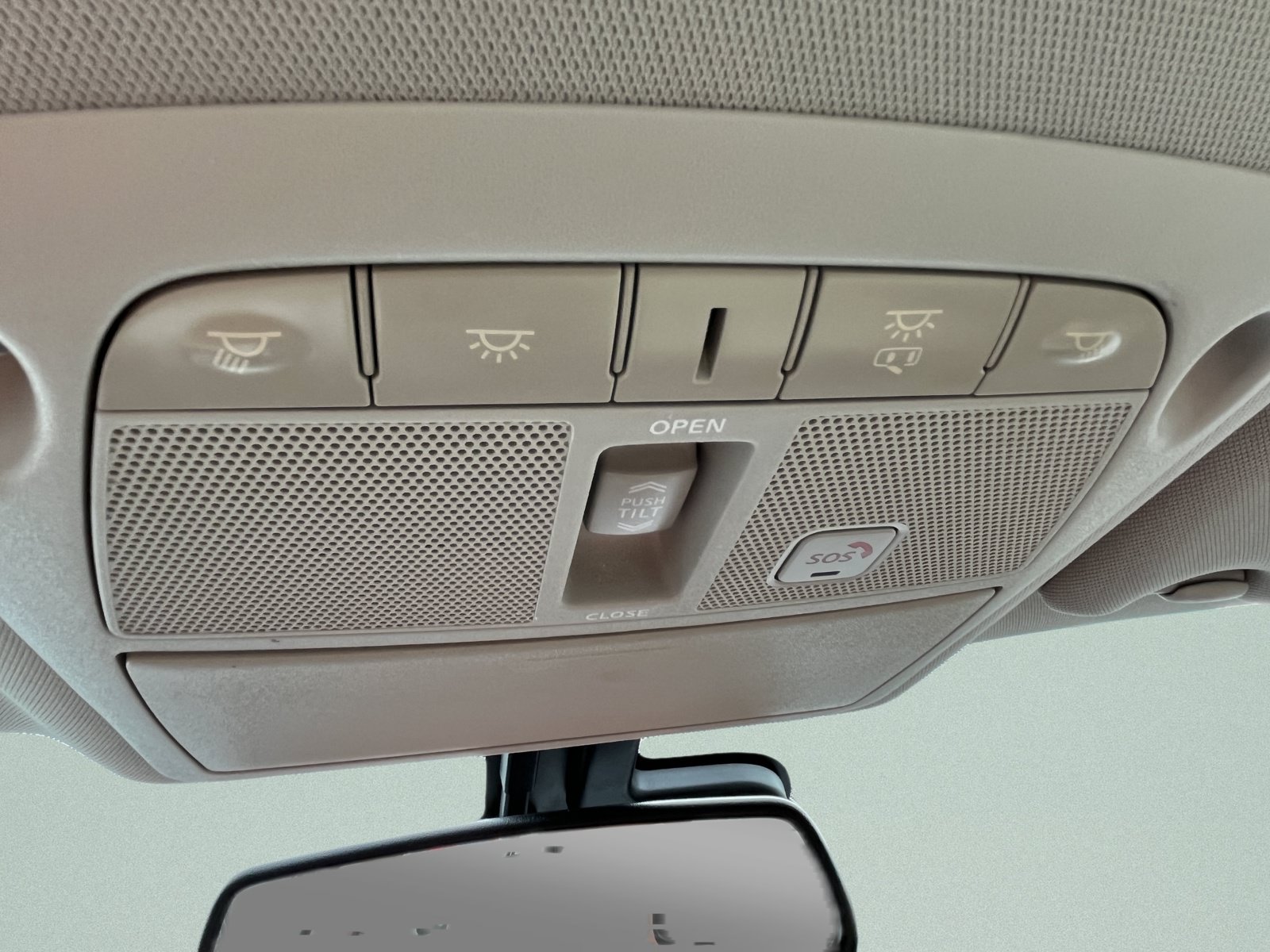 Used 2016 Nissan Maxima Platinum FWD image 31