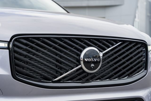 New 2026 Volvo XC60 B5 Plus w/ Protection Package Premier image 12