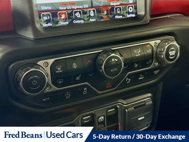 Used 2022 Jeep Wrangler Unlimited Rubicon w/ Steel Bumper Group image 18