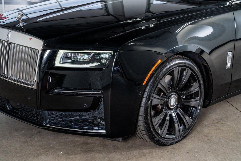 Used 2022 Rolls-Royce Ghost image 13