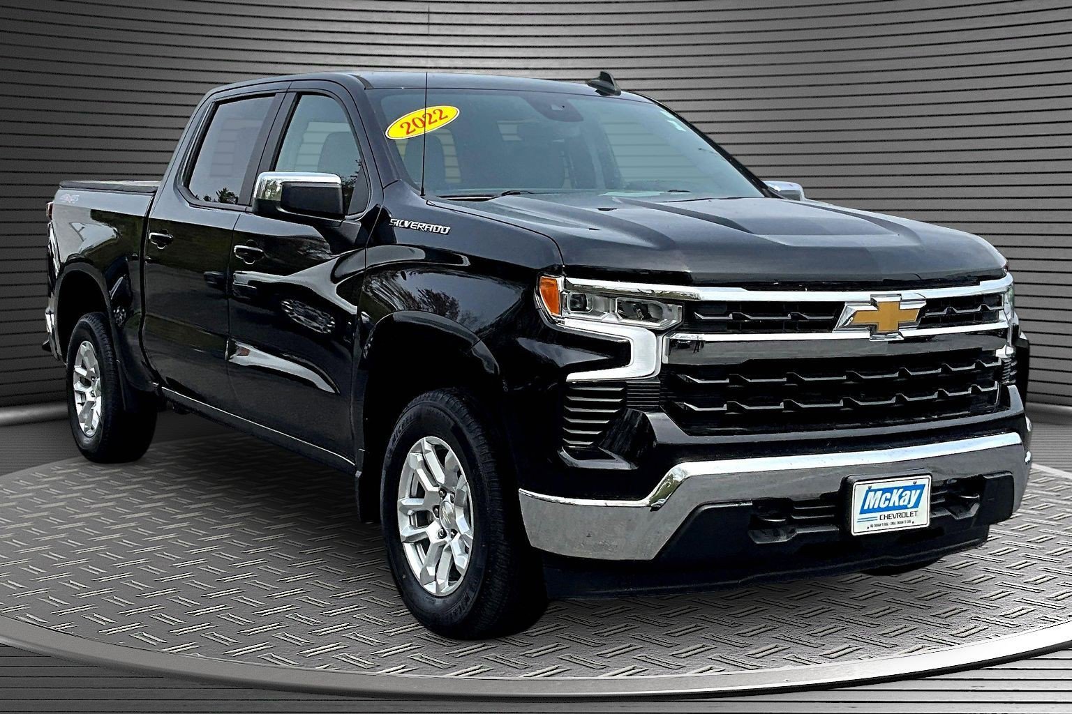 Used 2022 Chevrolet Silverado 1500 LT AWD/4WD image 1