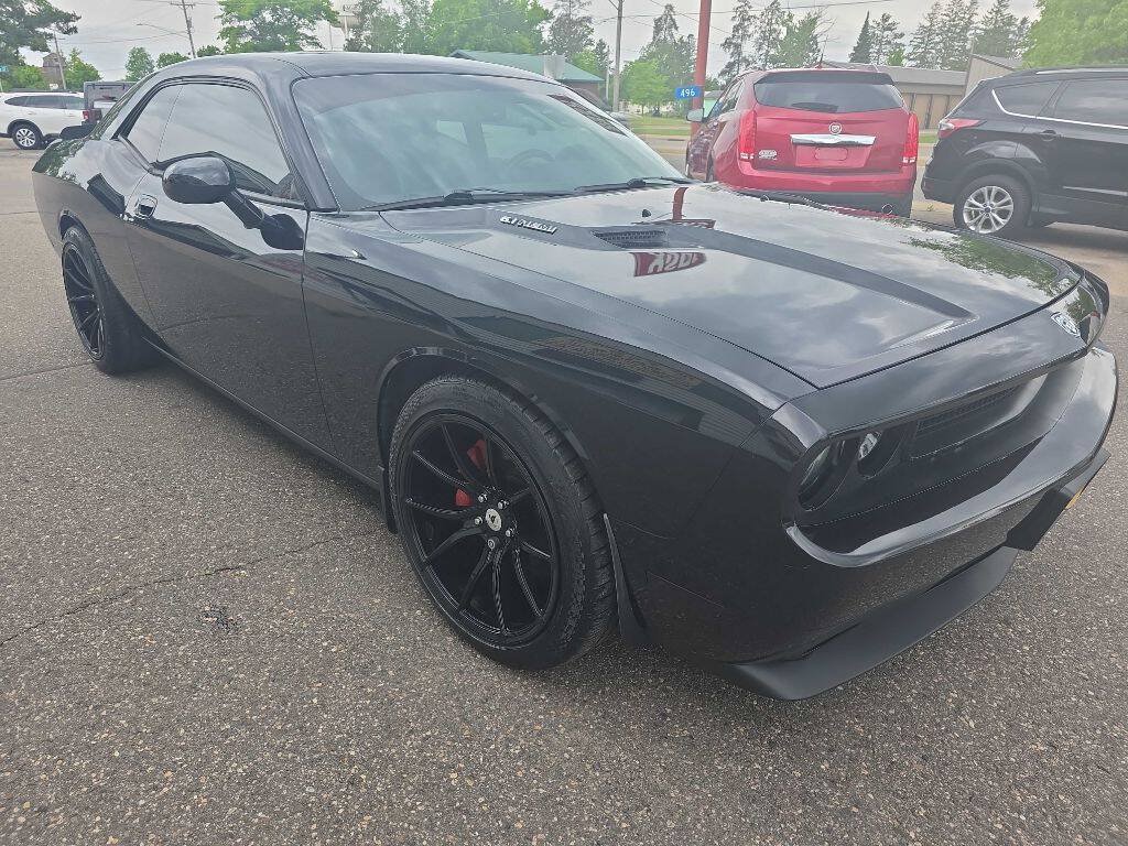 Used 2009 Dodge Challenger SRT8 w/ SRT Option Group II RWD image 6