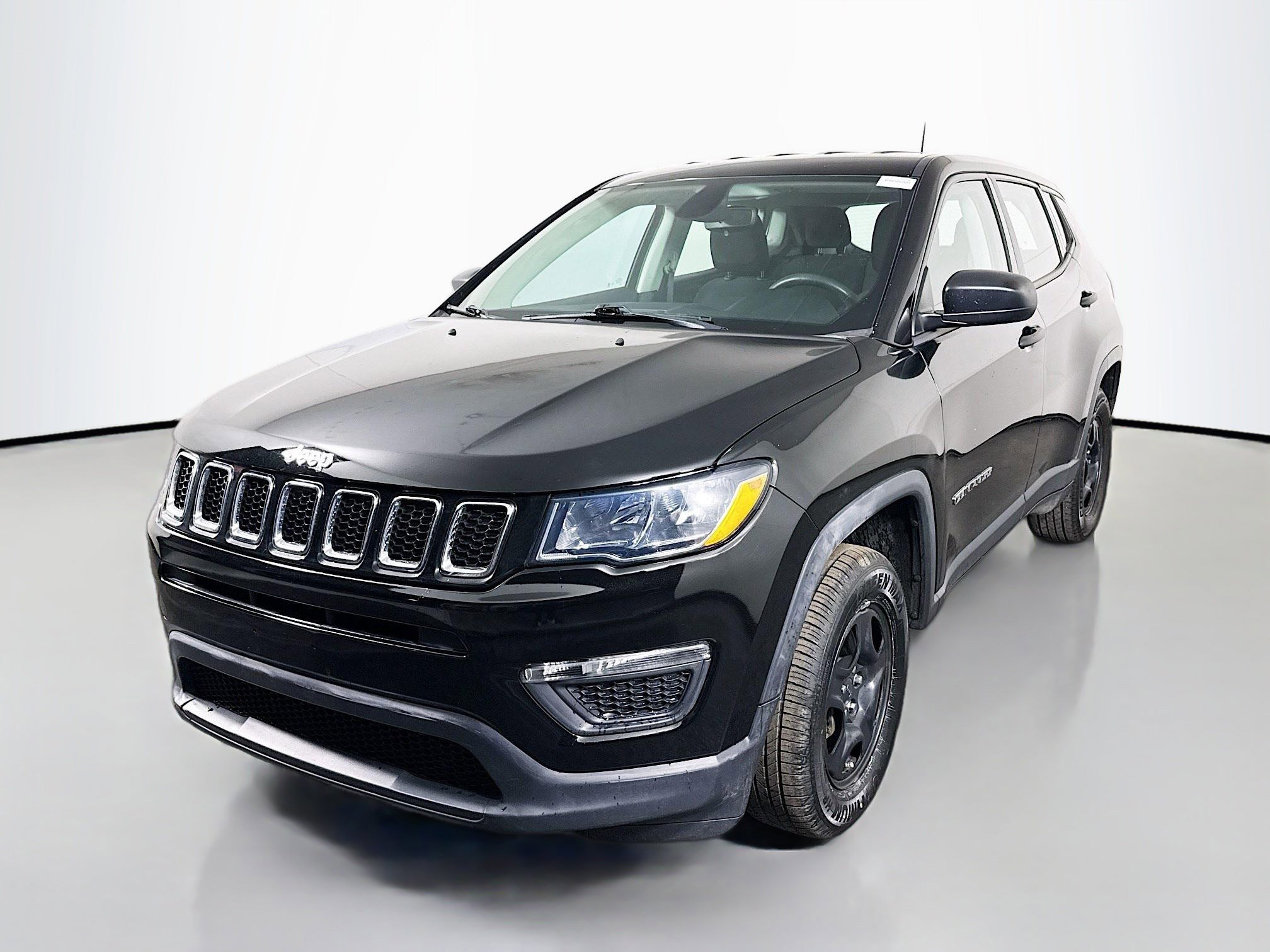 Used 2020 Jeep Compass Sport image 4
