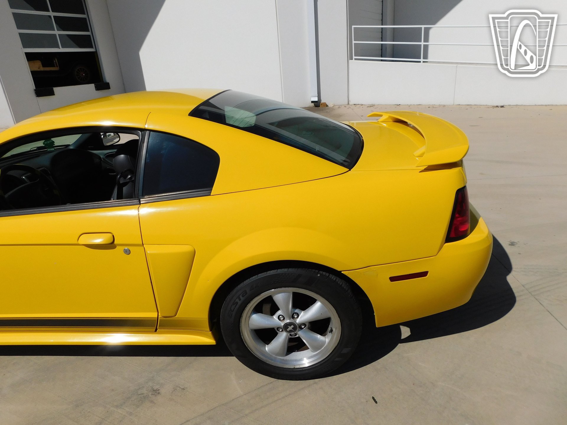 Used 2004 Ford Mustang Mach 1 RWD image 17