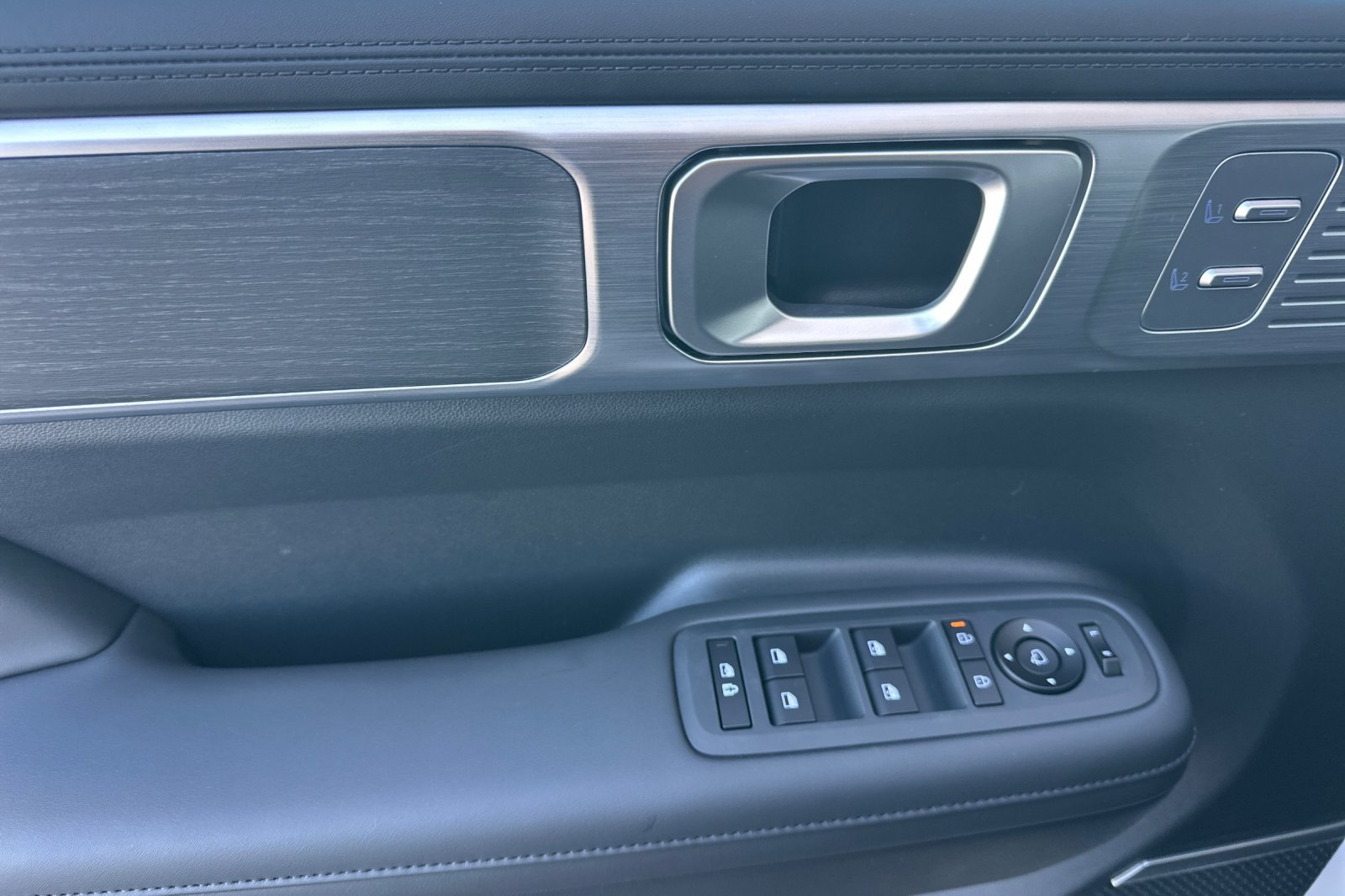 New 2027 Hyundai Santa Fe Limited AWD/4WD image 12