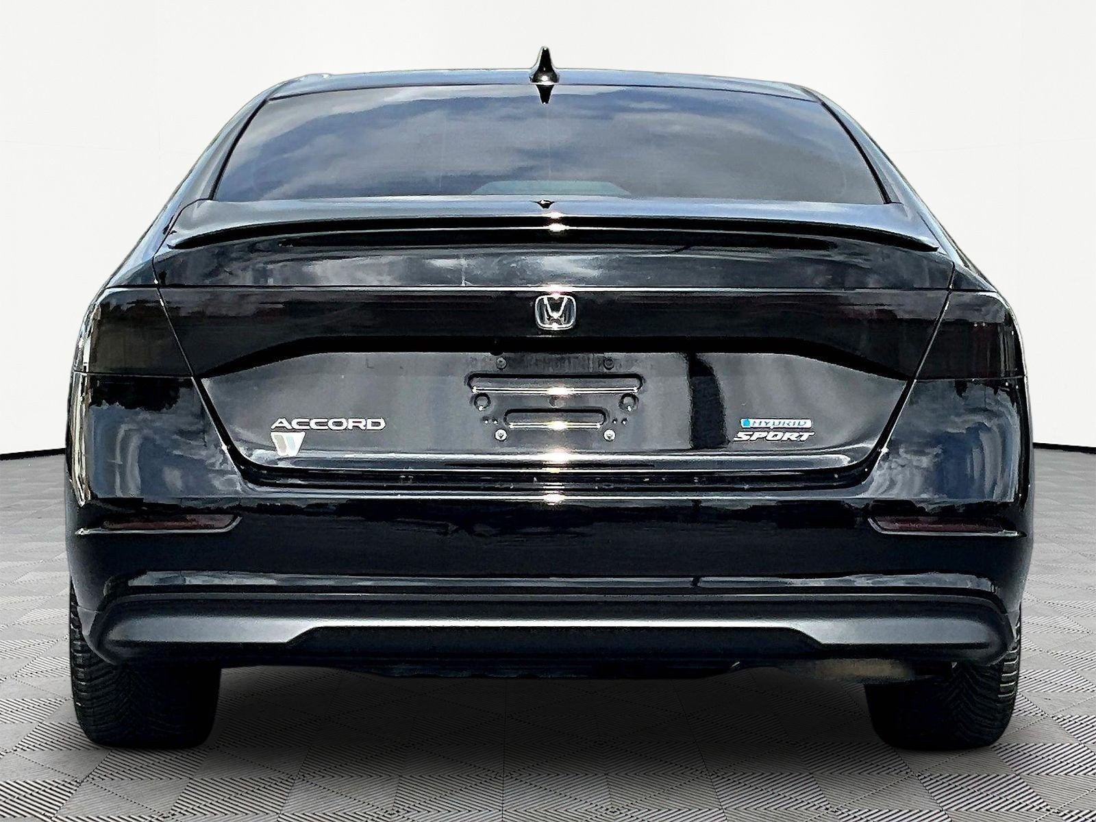 Used 2024 Honda Accord Sport image 5
