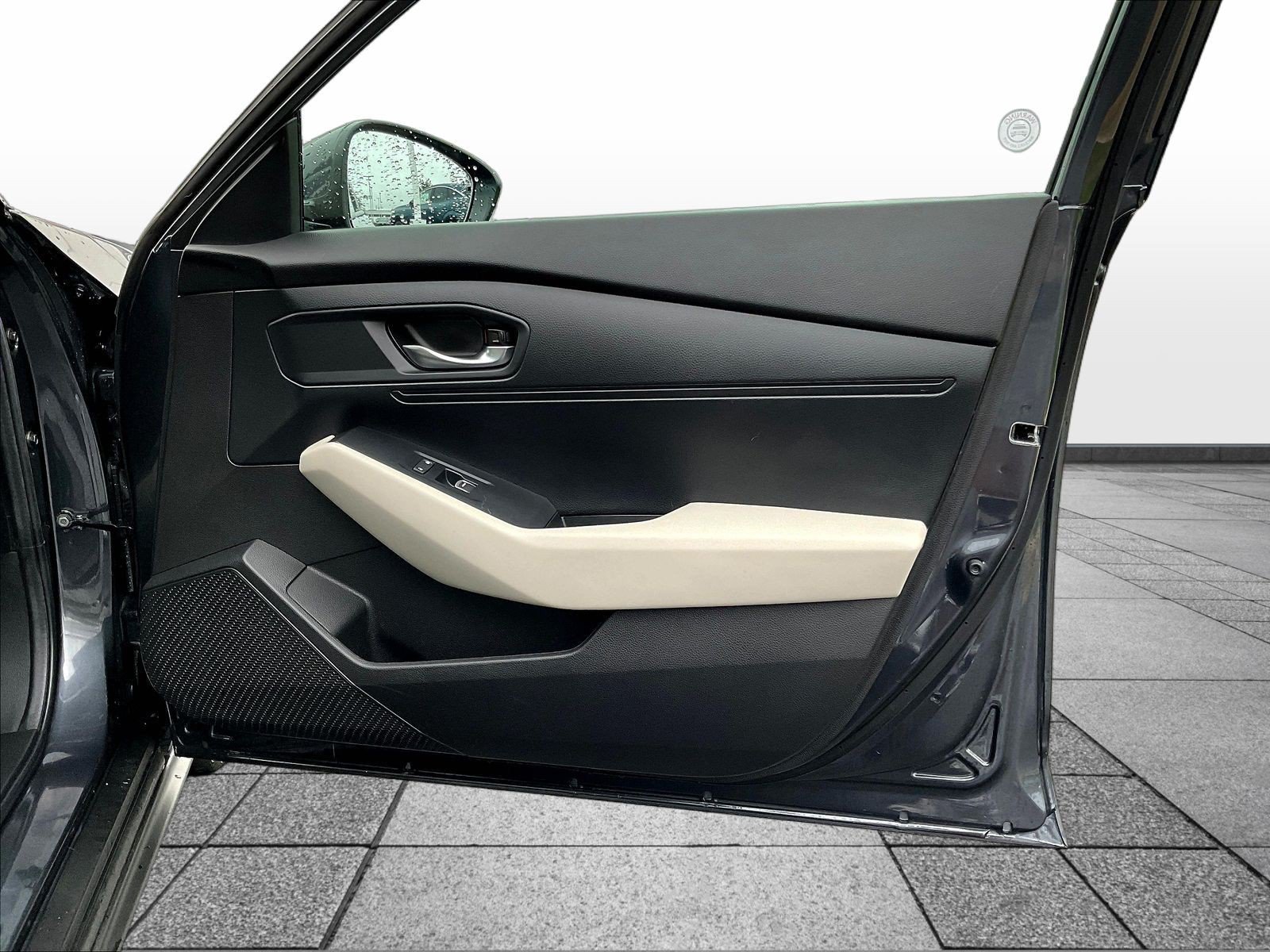 Used 2025 Honda Accord LX image 30