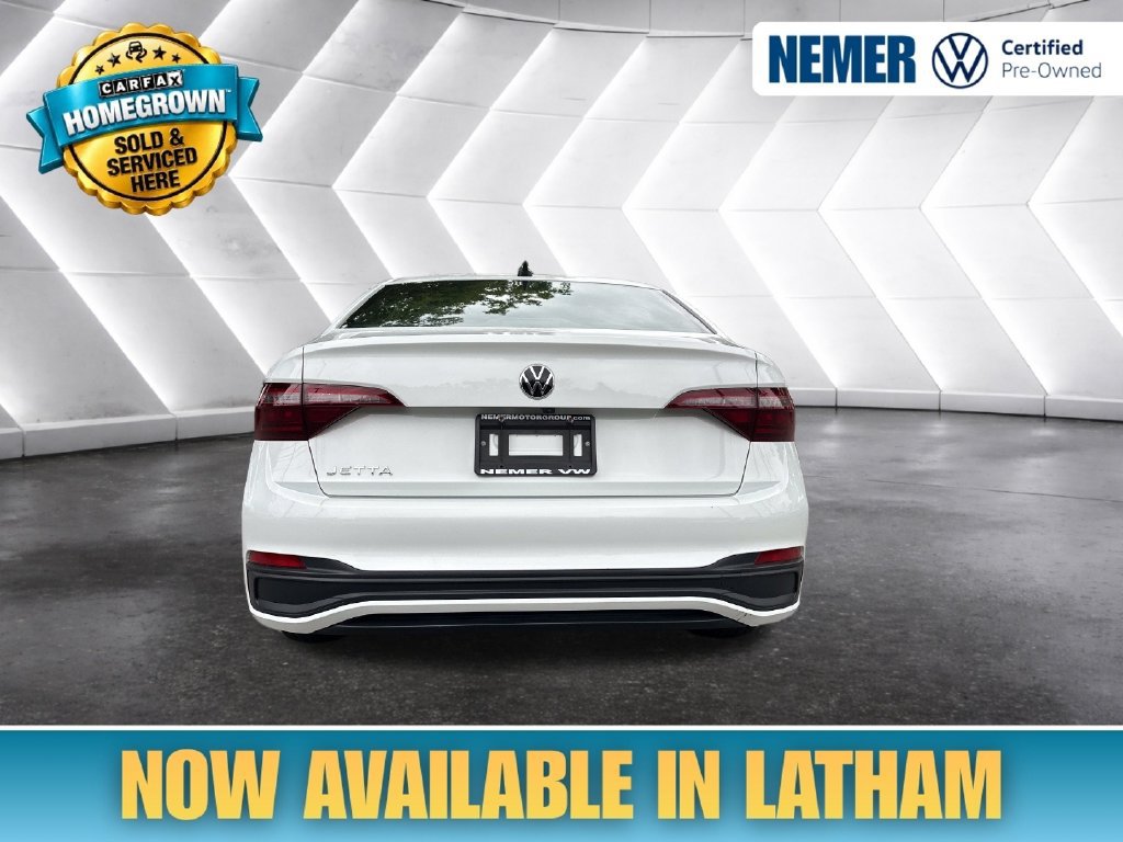 Used 2024 Volkswagen Jetta Sport FWD image 3