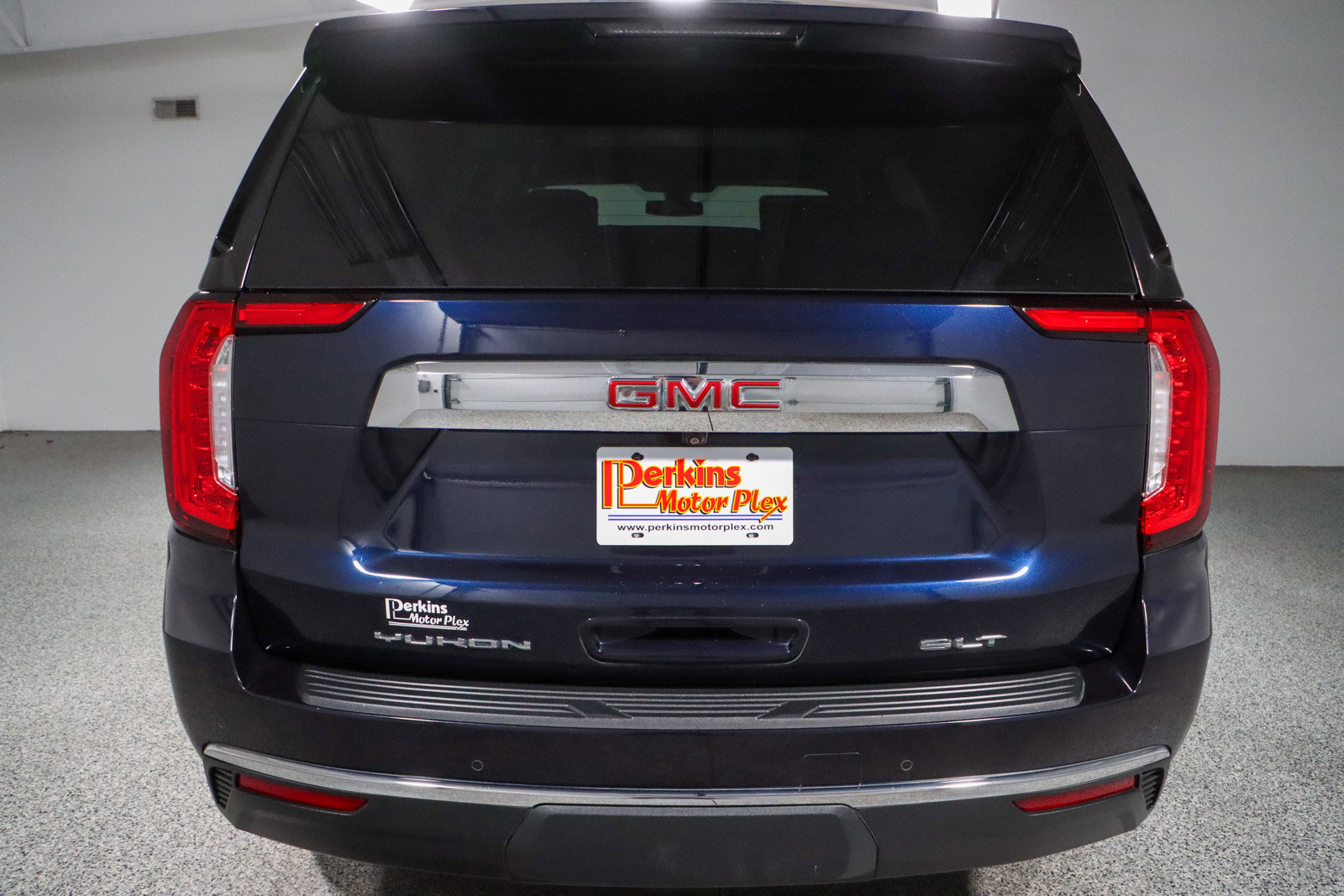 Used 2021 GMC Yukon SLT w/ SLT Luxury Plus Package image 8