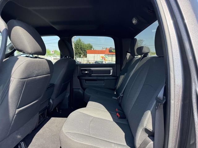 Used 2024 RAM 1500 Warlock AWD/4WD image 16