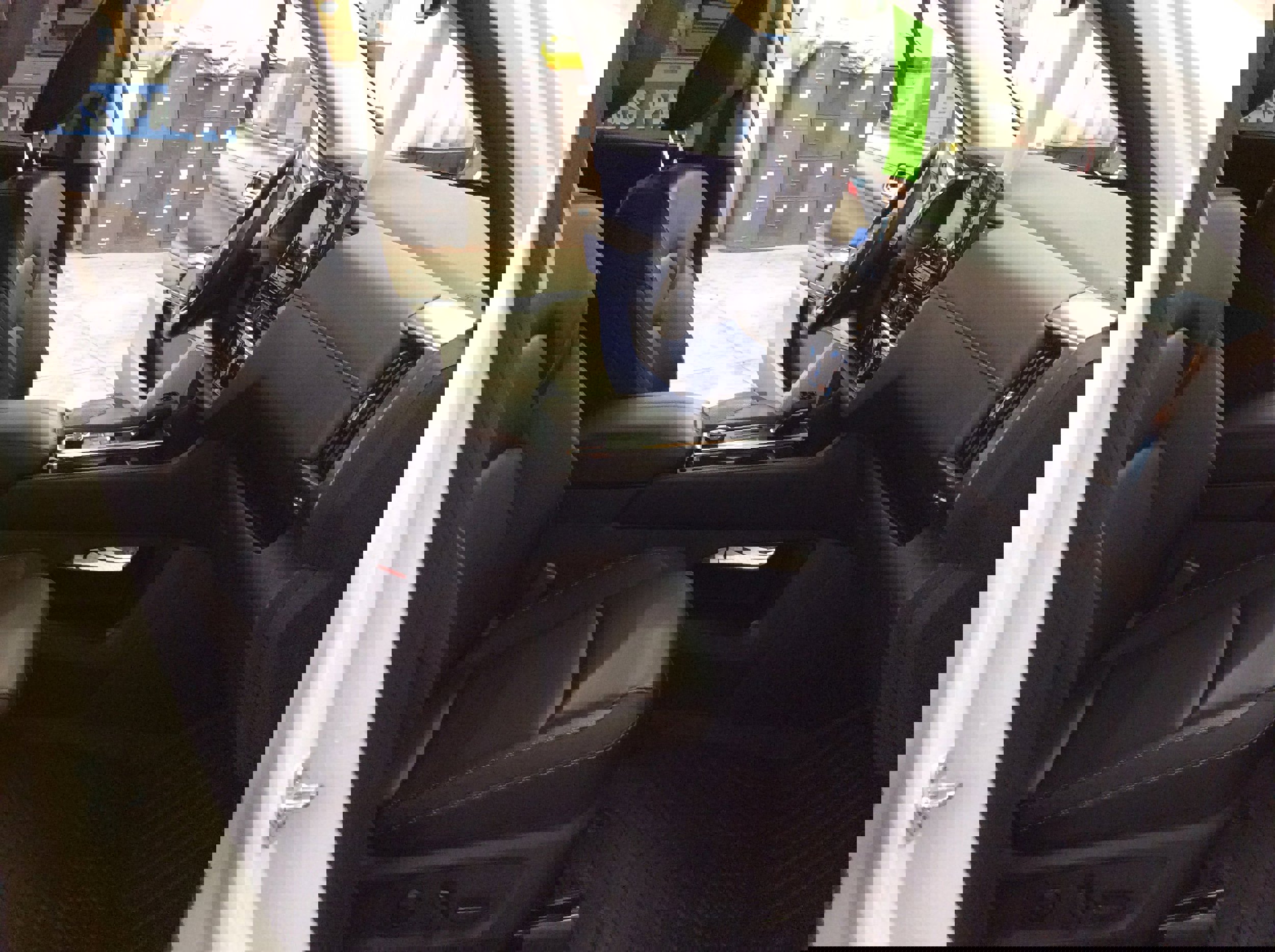 Used 2024 Nissan Pathfinder SL w/ Black Appearance Package image 36