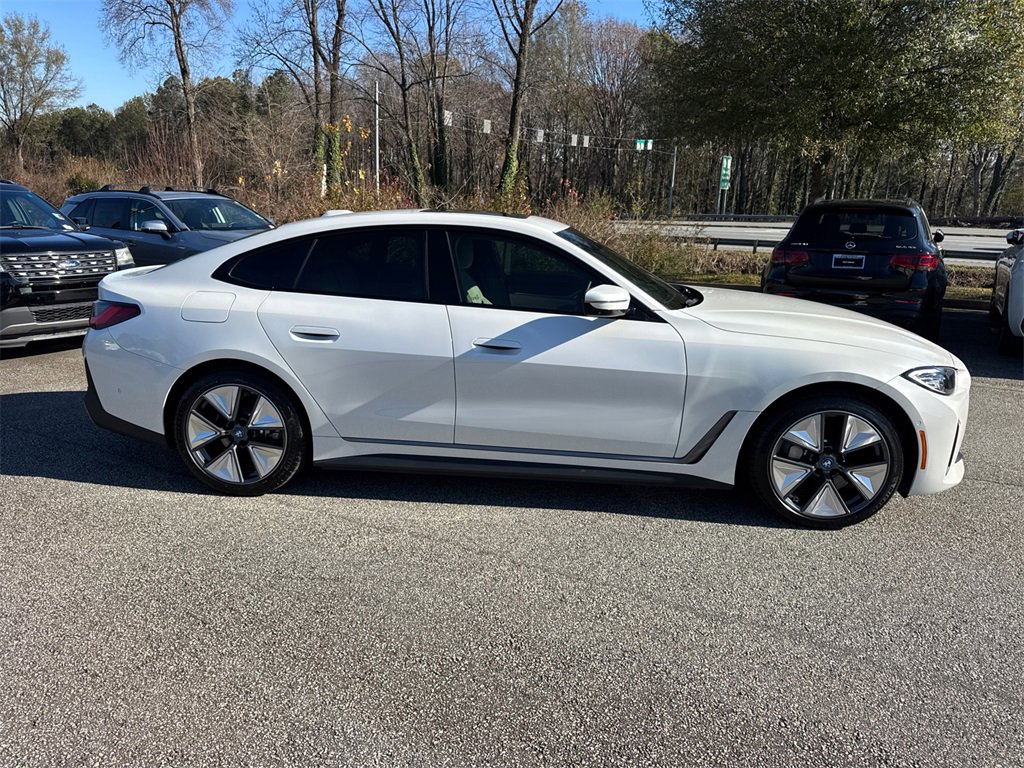 Used 2023 BMW i4 eDrive35 w/ Premium Package image 8