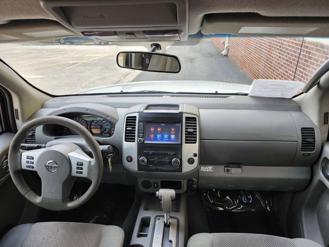 Used 2019 Nissan Frontier SV RWD image 9