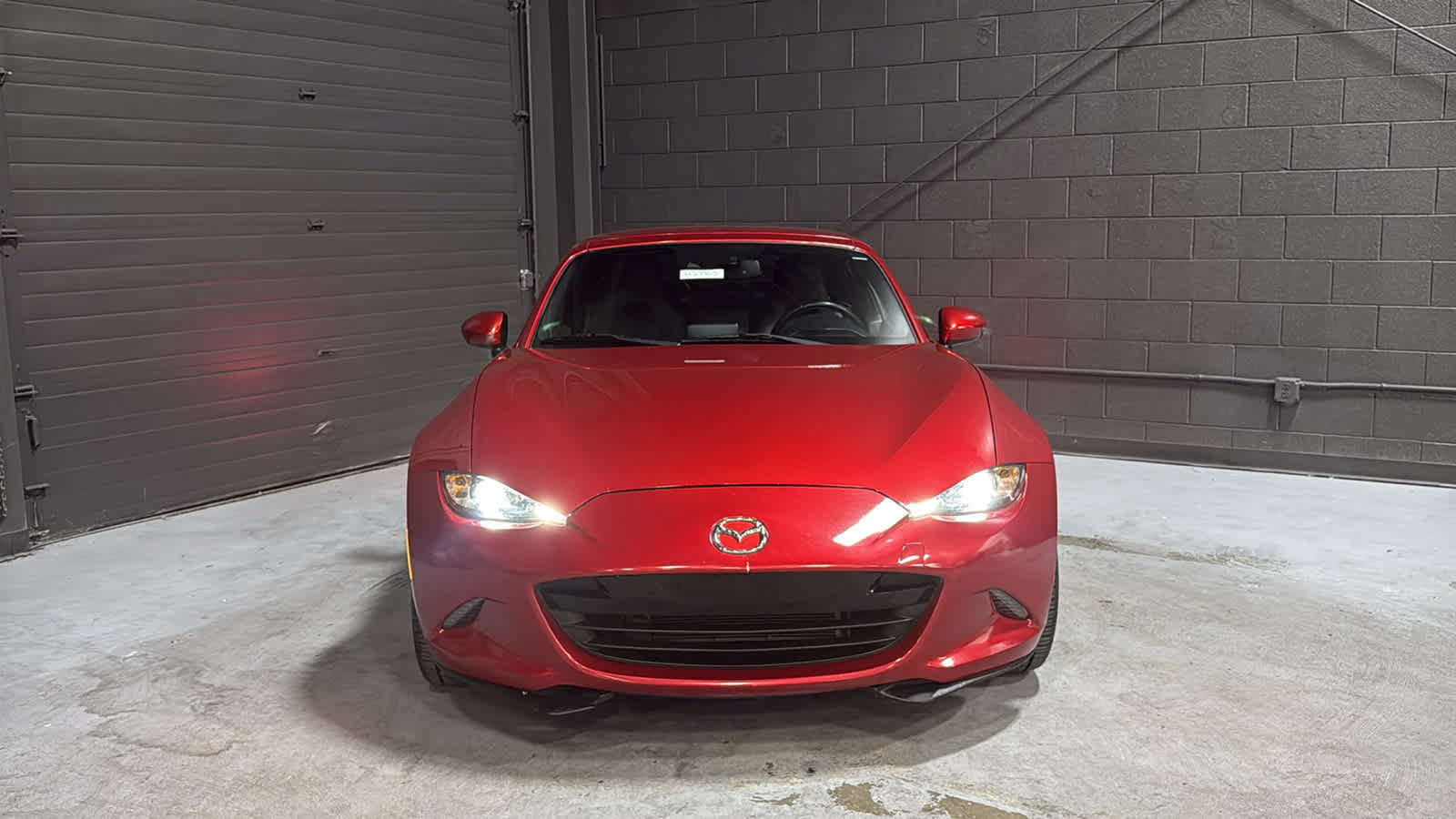 Used 2017 MAZDA MX-5 Miata RF Grand Touring RWD image 2