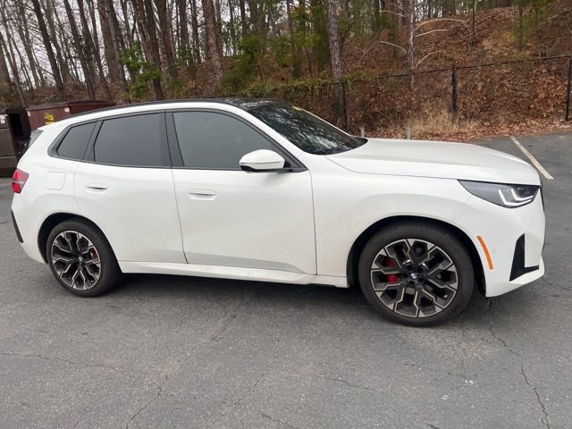 Used 2025 BMW X3 xDrive30i w/ Premium Package image 4