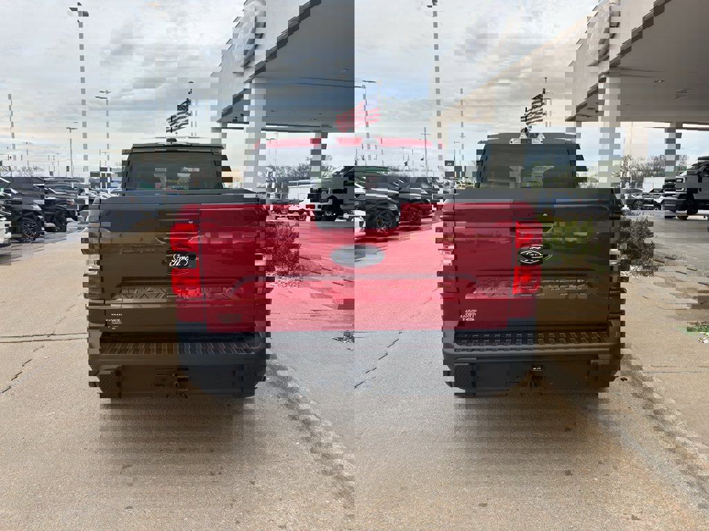 New 2025 Ford Maverick XLT w/ XLT Luxury Package image 11