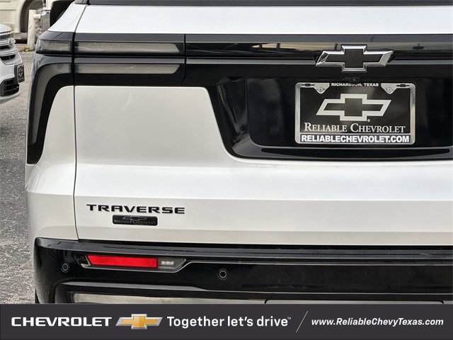 Certified 2024 Chevrolet Traverse RS w/ LPO, Floor Liner Package image 6