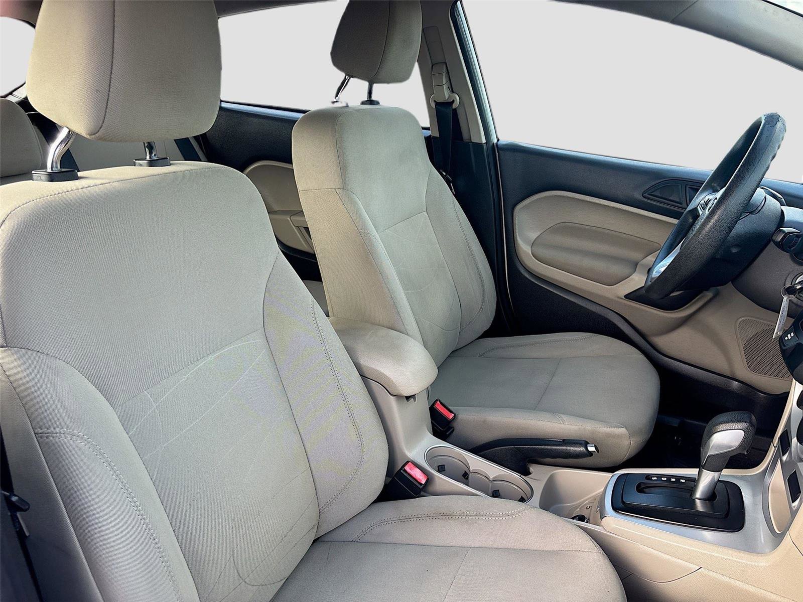 Used 2019 Ford Fiesta SE image 27