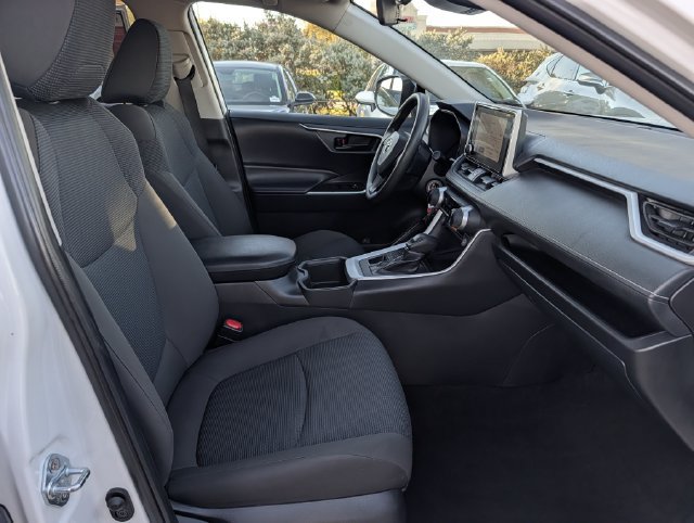 Certified 2025 Toyota RAV4 LE AWD/4WD image 30