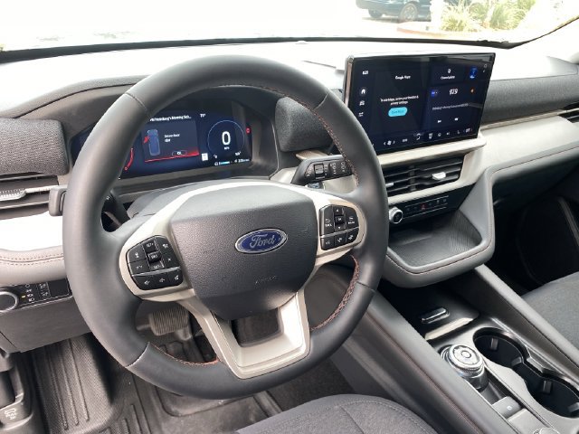 Certified 2025 Ford Explorer Active AWD/4WD image 22