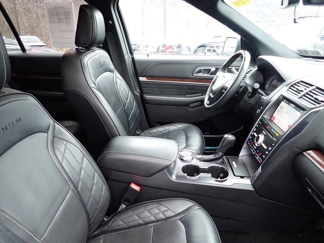 Used 2019 Ford Explorer Platinum image 10