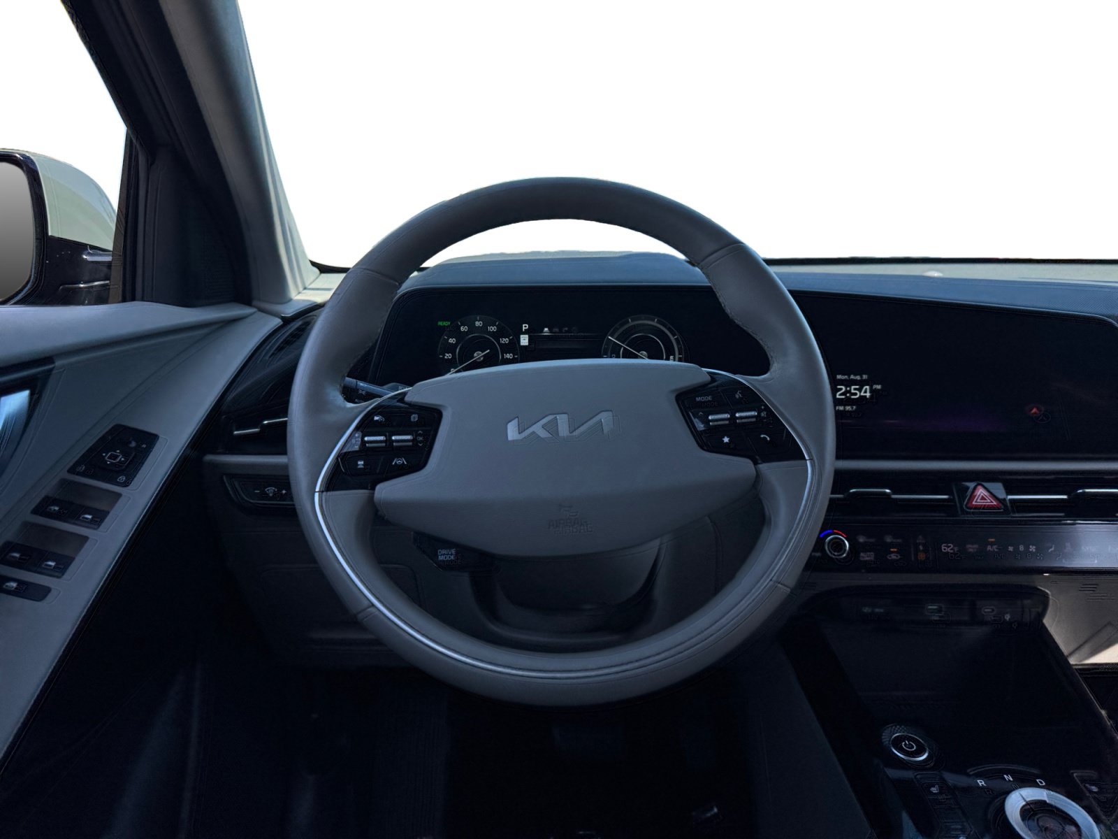 Used 2023 Kia Niro Wind w/ Wind Preserve Package FWD image 12