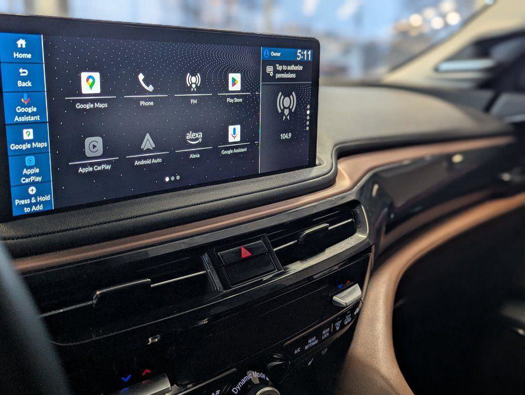 Used 2025 Acura MDX SH-AWD w/ Technology Package image 15