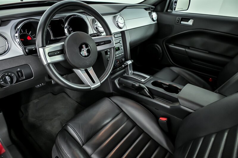 Used 2007 Ford Mustang GT Premium RWD image 13