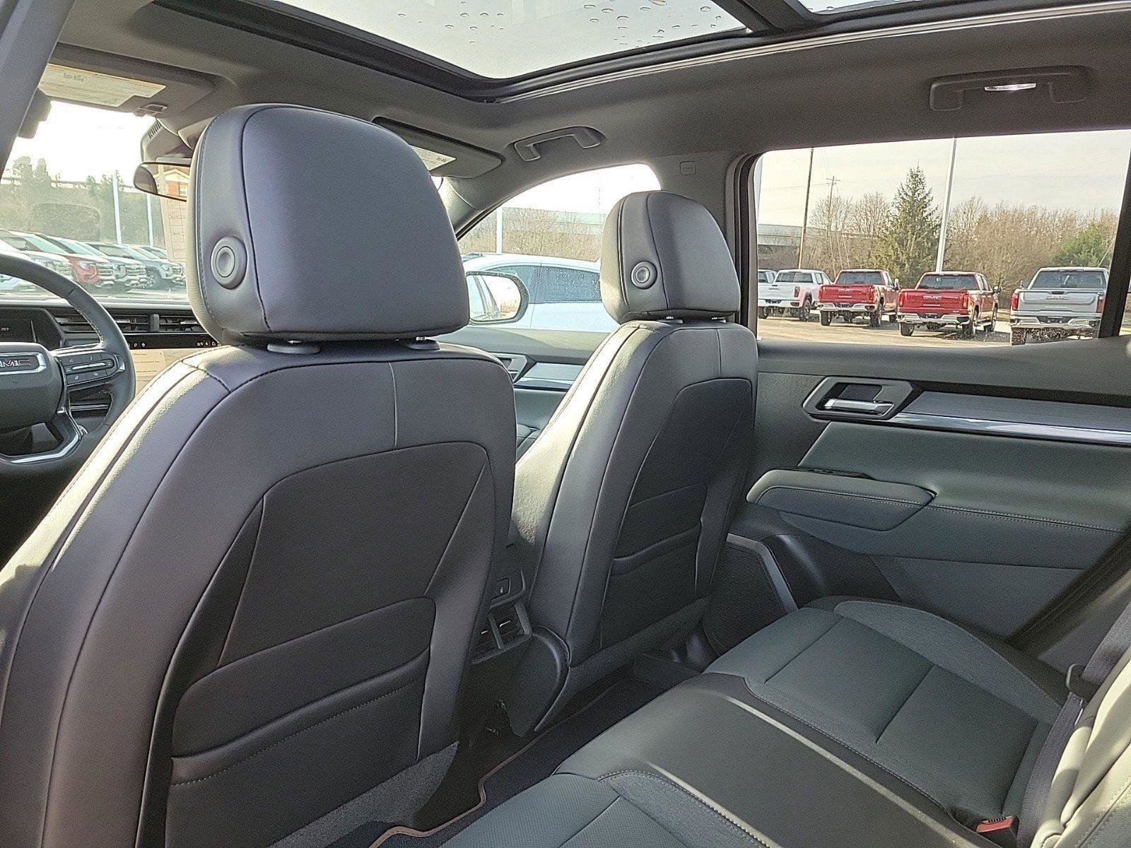 New 2026 GMC Terrain AT4 w/ Convenience Package III image 12